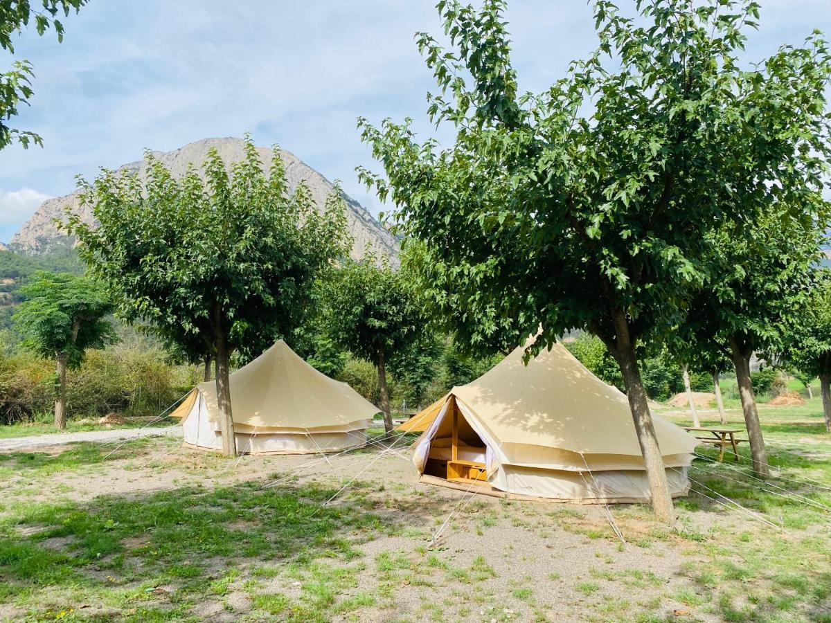 Camping Oliana Exteriör bild