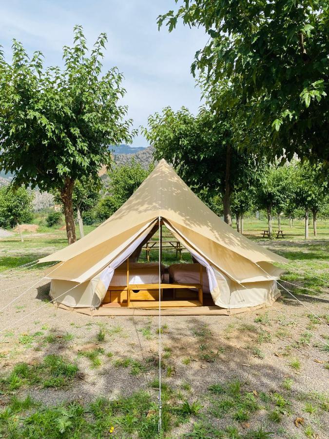 Camping Oliana Exteriör bild