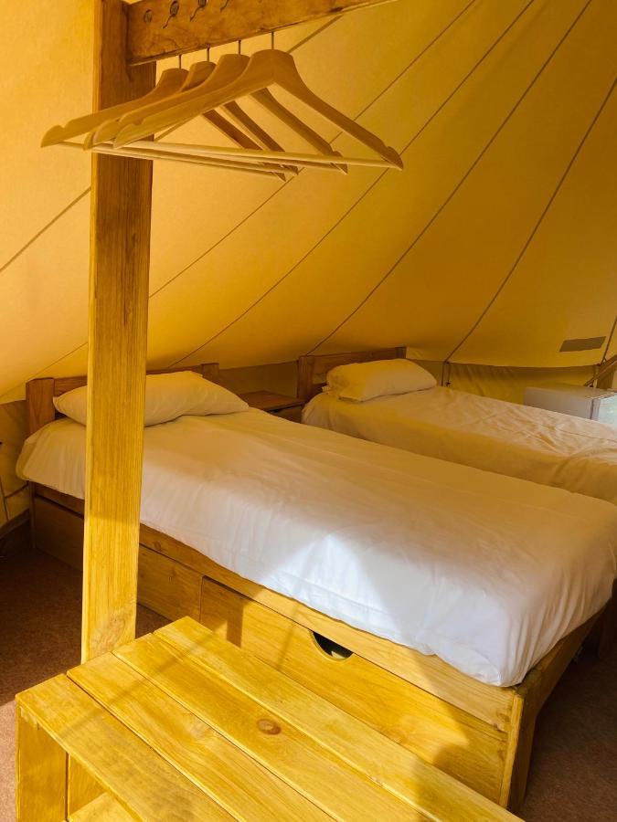 Camping Oliana Exteriör bild