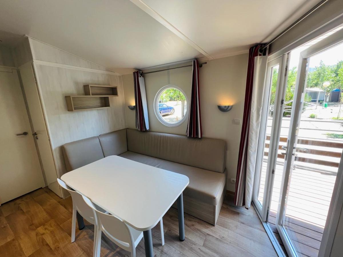 Camping Oliana Exteriör bild