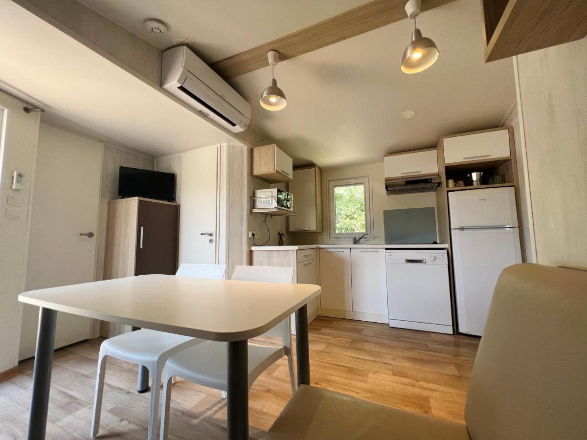 Camping Oliana Exteriör bild