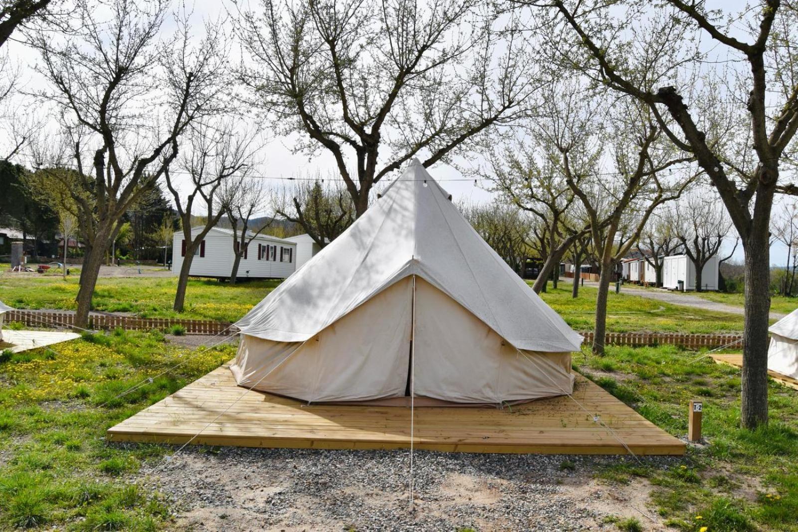 Camping Oliana Exteriör bild